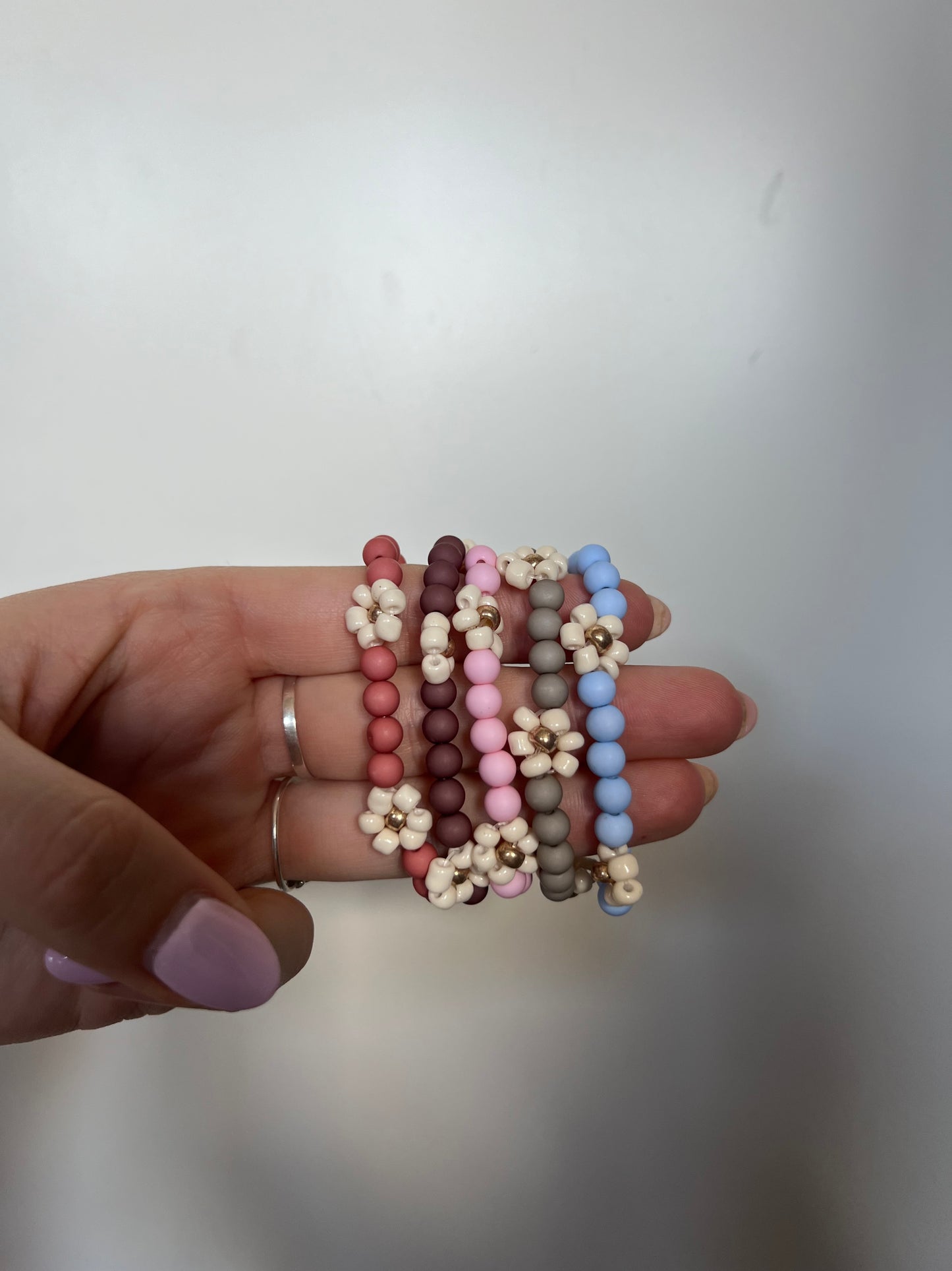 Armbandje Madelief Roze