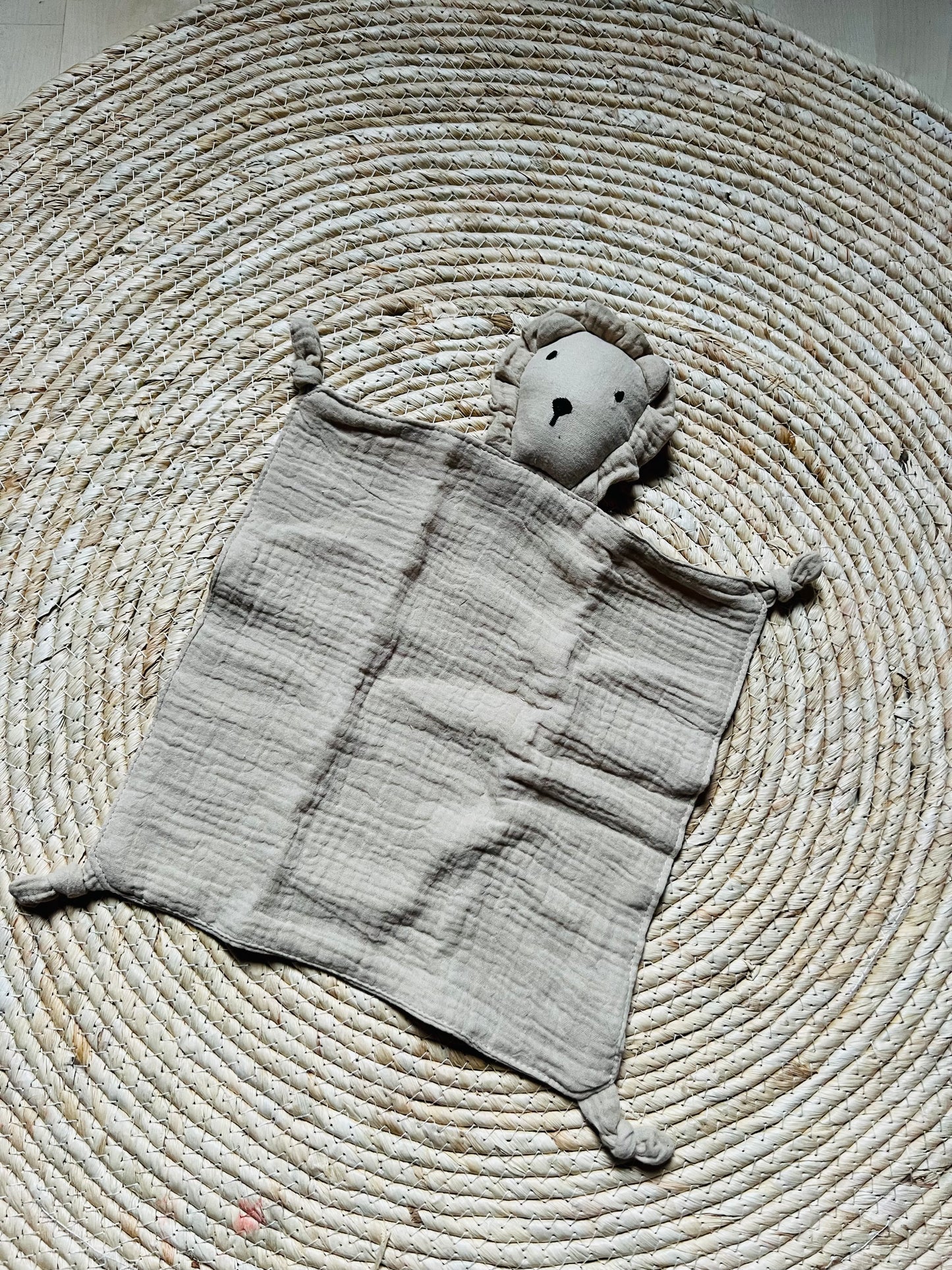 Knuffeldoekje Leeuw Beige