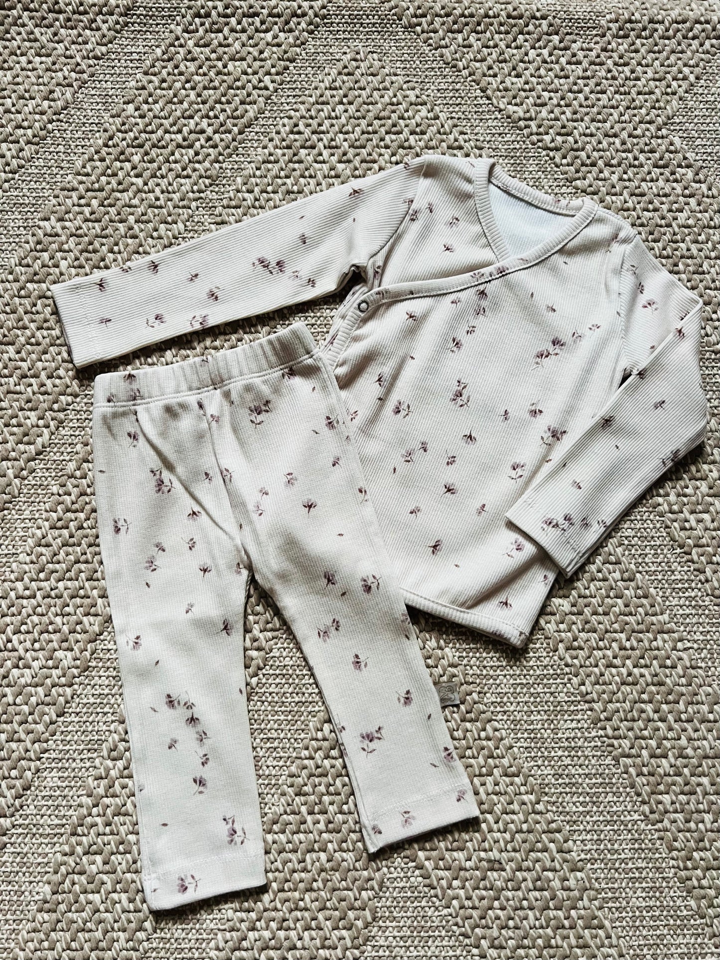 Overslagshirtje Lila Bloemetjes