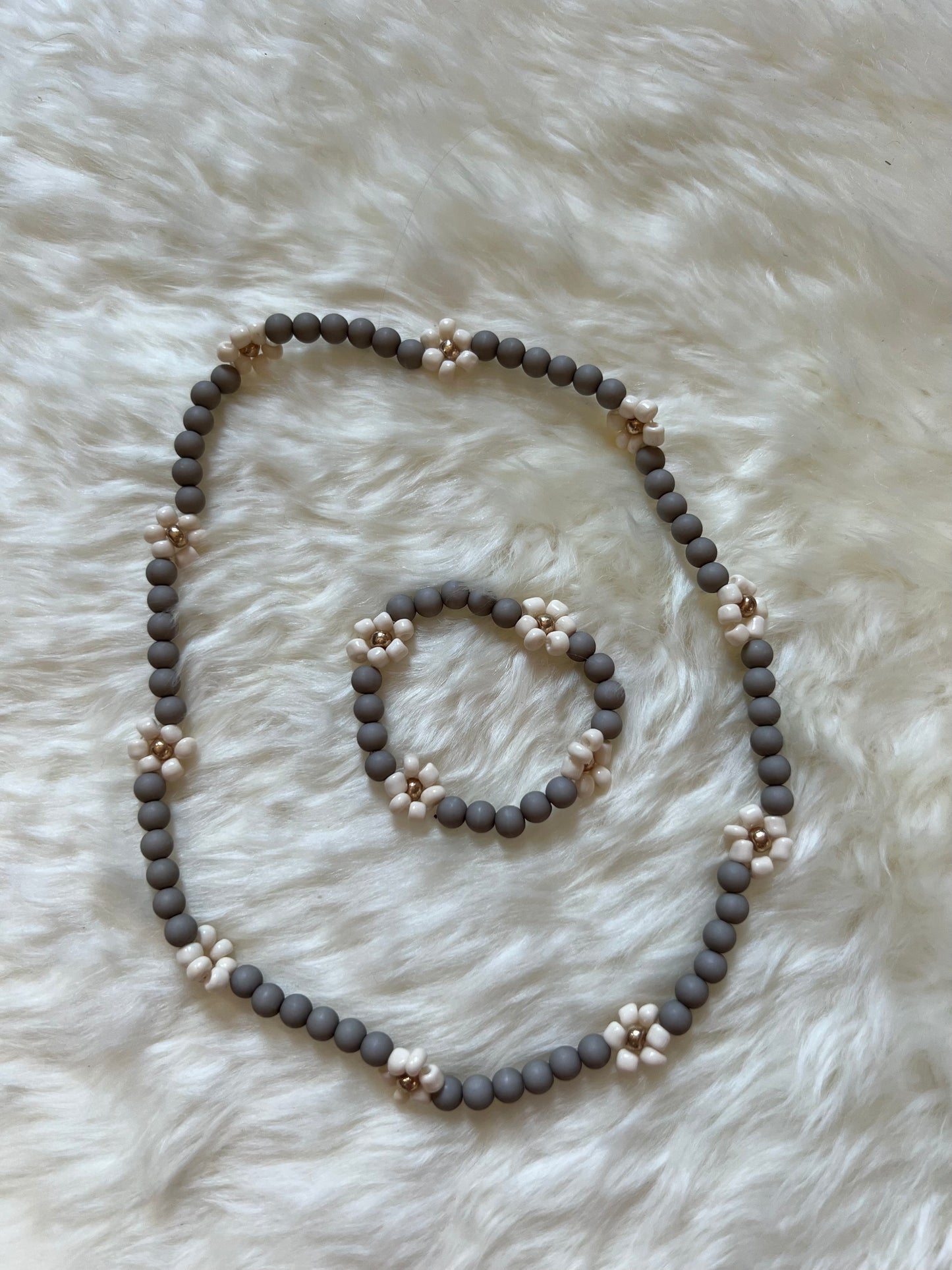 Armbandje Madelief Salie