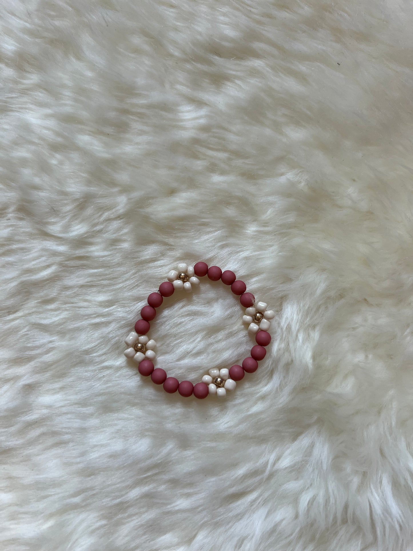 Armbandje Madelief Koraal