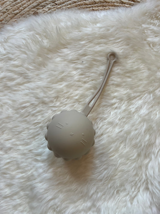 Speenopberger Leeuw Beige